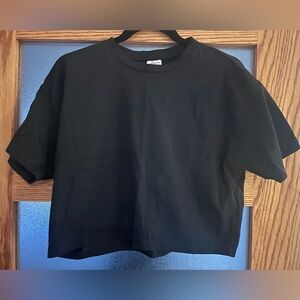 Essentials by Poof Size L Black Cropped T-shirt